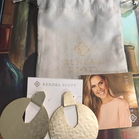 New Gold Karen Scott Earrings - Picture 3 of 4